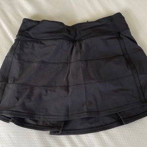 Lululemon Pace Rival Mid-Rise Tennis Skirt size 6 (tall)